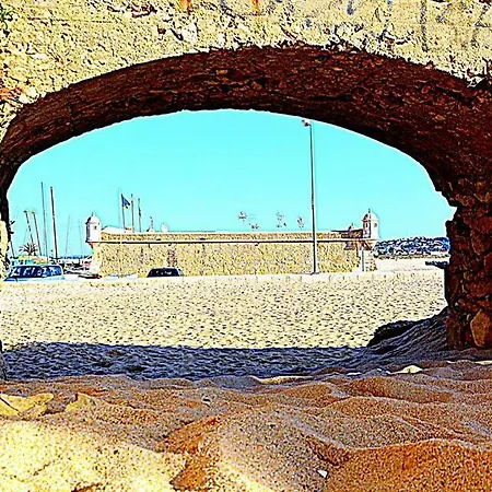 Praia Da Dona Ana Apartment *